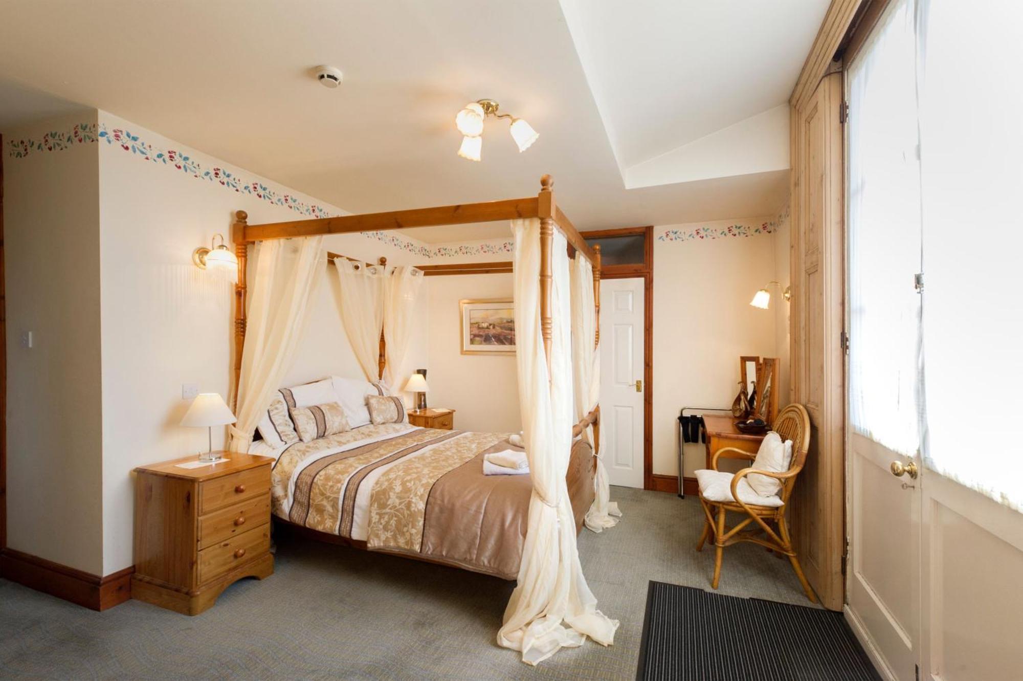 Отель Baldwin House Stourport-on-Severn Экстерьер фото