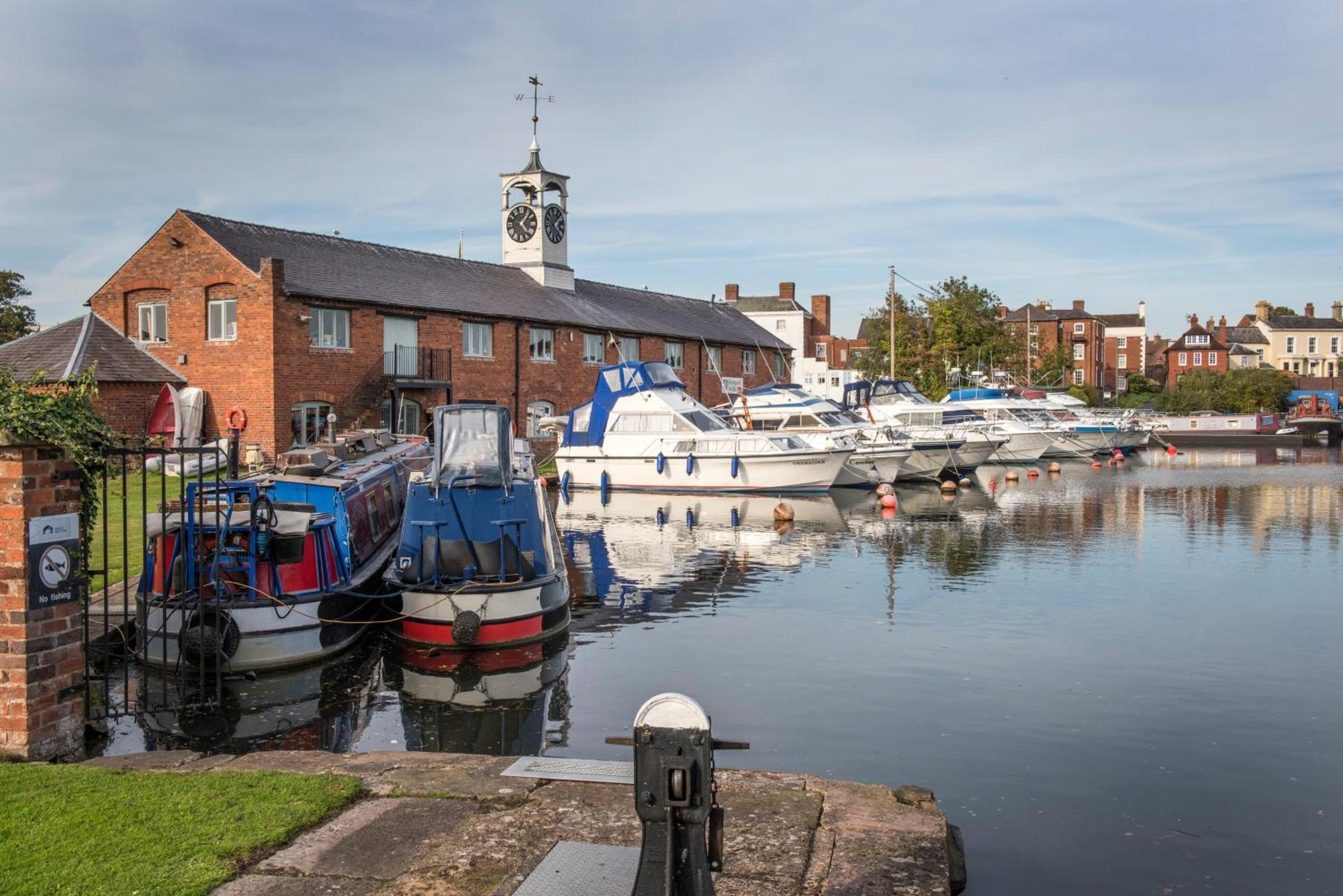Отель Baldwin House Stourport-on-Severn Экстерьер фото
