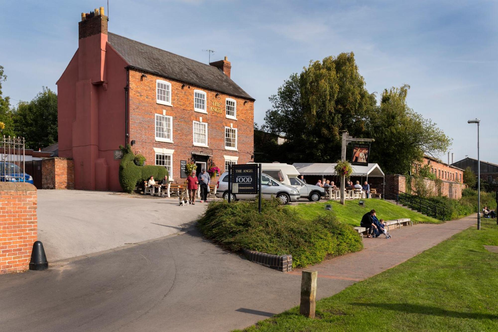 Отель Baldwin House Stourport-on-Severn Экстерьер фото